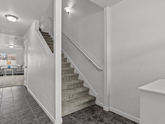 3rd image of 647 Serenity Ln