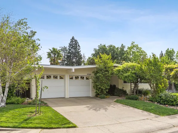5720 River Oak Way, Carmichael, CA 95608