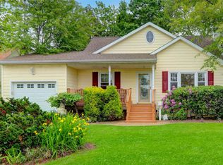 690 Franklin Ave, Massapequa, NY 11758