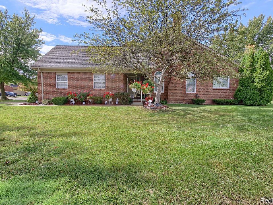 1st image of 18611 Hilltop Ln