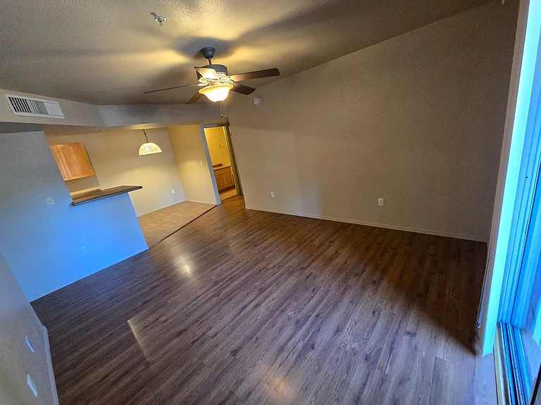 1385 W University Ave #4-125 — Photo 4