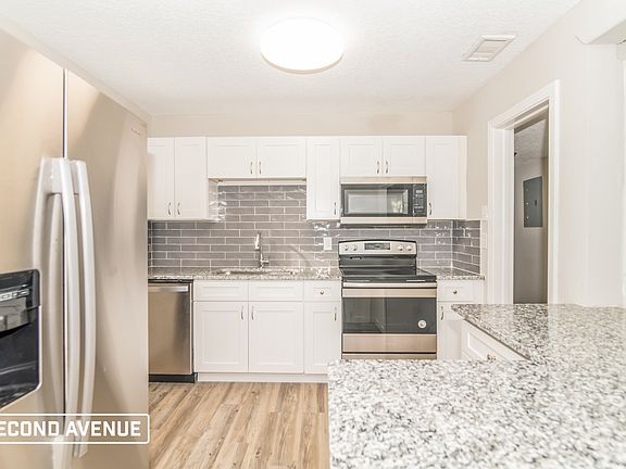 2nd image of 5143 Poppy Dr