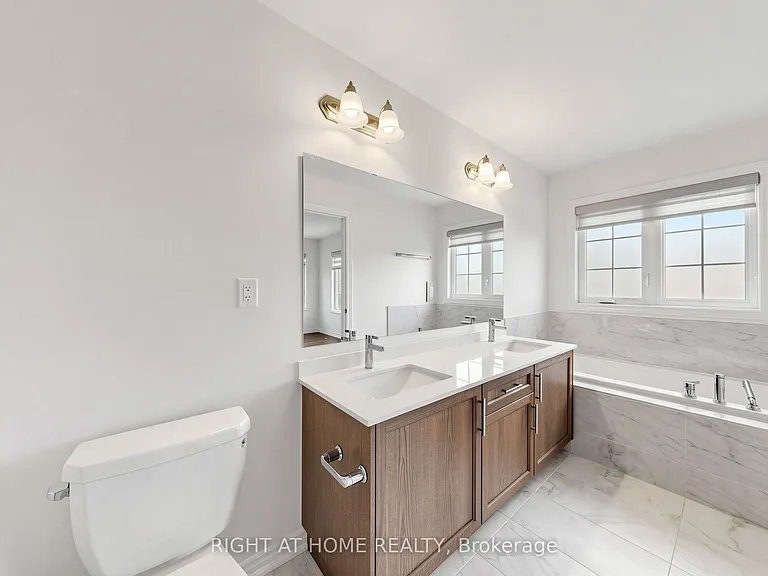 90 Laing Dr — Photo 34