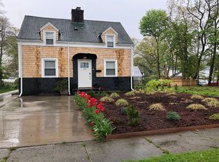 382 Wallace St, Freeport, NY 11520