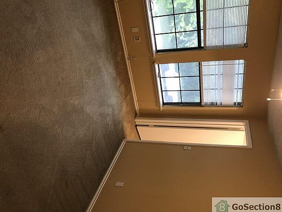 5th image of 1141 Houston Dr