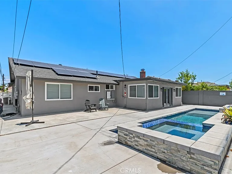 15881 Pilgrim Cir — Photo 28