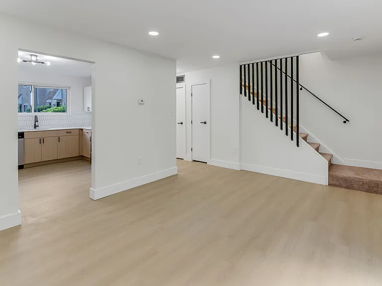 Indian Oaks Townhomes — Photo 15