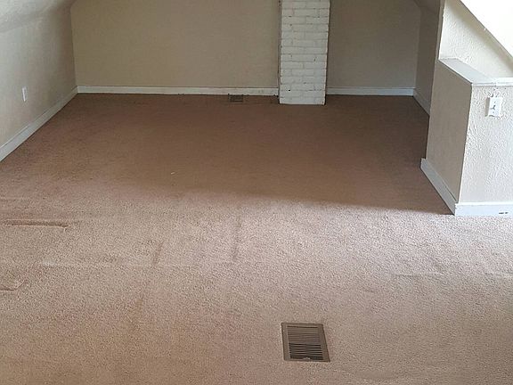 4th image of 11803 Browning Ave