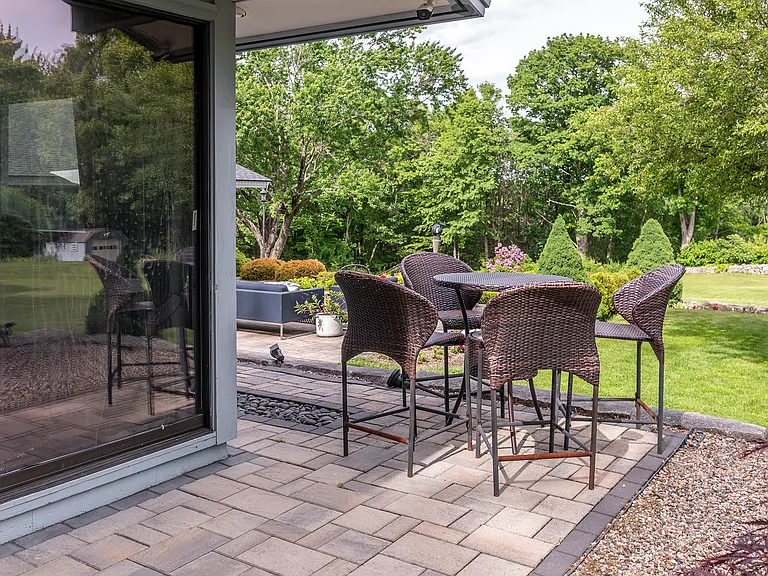 250 Westledge Dr — Photo 40