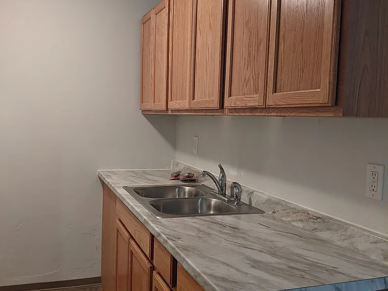 158 Jefferson St — Photo 6