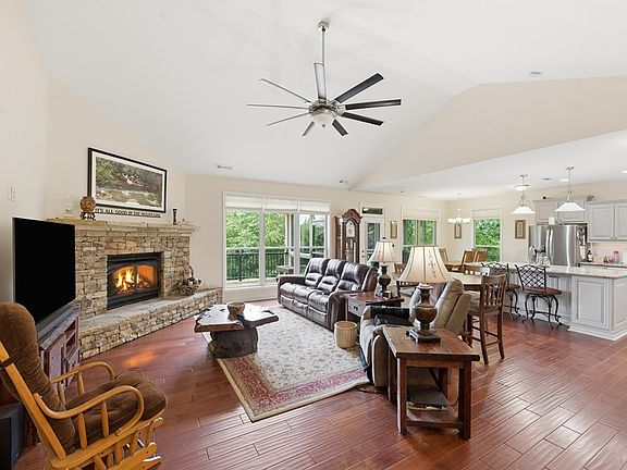 3rd image of 503 Stekoih Hills Dr
