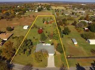 301 Wildwood Dr, Tuttle, OK 73089