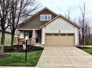 321 Woods Edge Loop, Pataskala, OH 43062