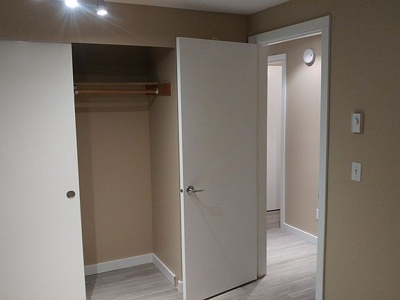 4th image of 14024 Midvale Ave N #301