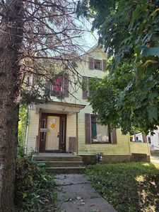 25 W Pleasant St, Freeport, IL, 61032