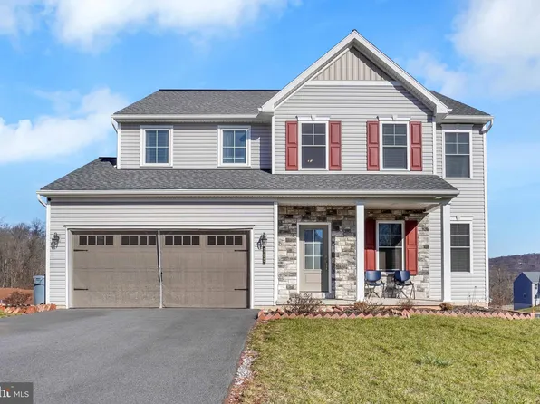 185 Magnolia Dr, Middletown, PA 17057
