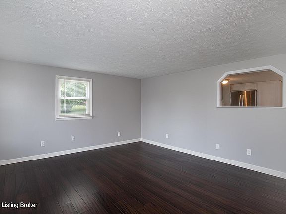 4th image of 212 Stamper Ave
