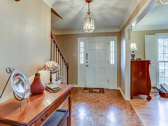 3rd image of 8977 Ashmere Dr