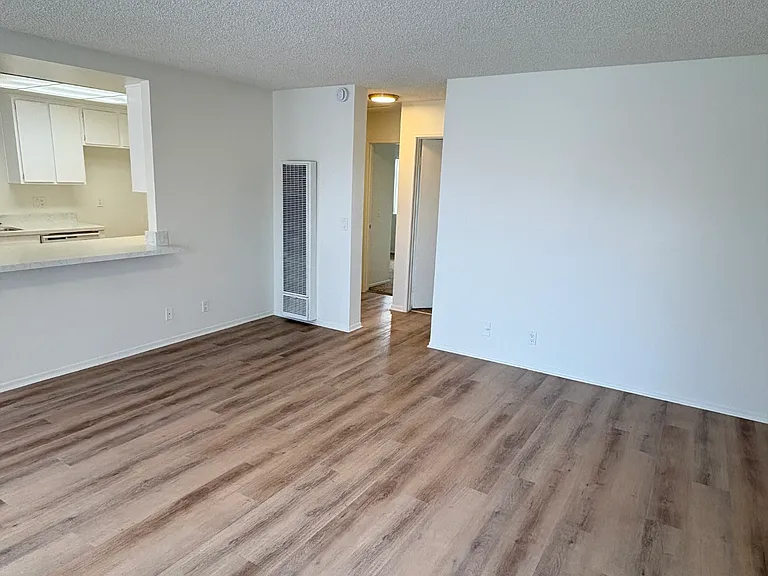 1210 S Sharon Cir #17 — Photo 10