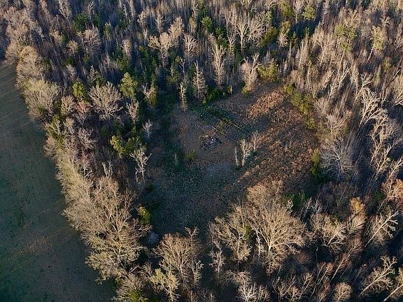 5th image of 2467 Highway 100 W