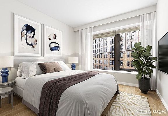4th image of 75 Wall St APT 20K