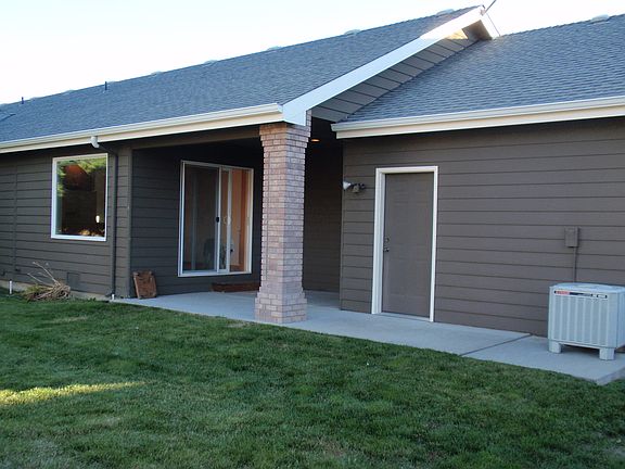4th image of 1028 Westview Dr