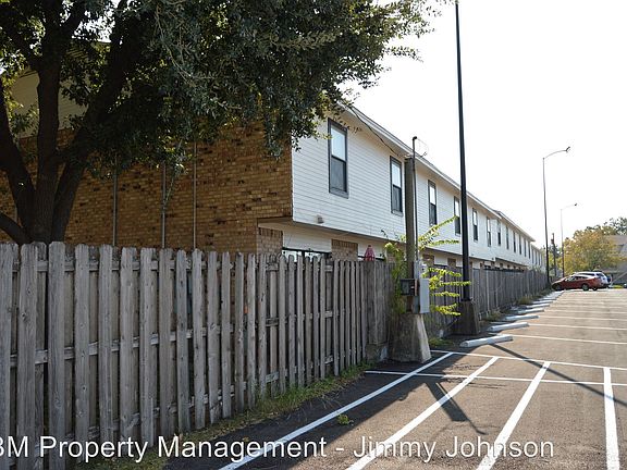 3rd image of 609 S 5th St APT 18