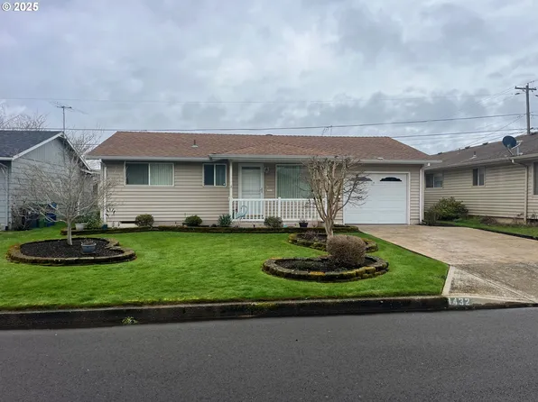 1432 Quinn Rd, Woodburn, OR 97071