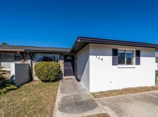 706 W 26th St, Lynn Haven, FL 32444