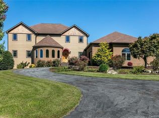 471 Byers Cove Rd, Hendersonville, NC 28792