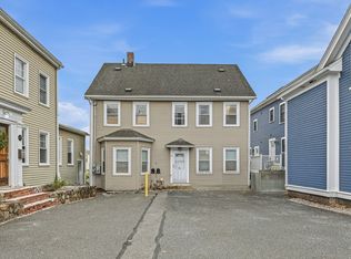 12 Osborne St #2, Salem, MA 01970