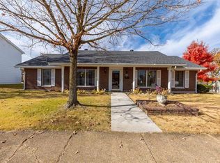 106 N Grand Ave, De Soto, MO 63020