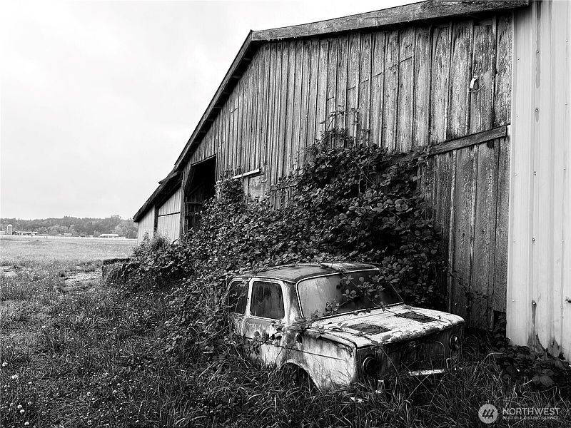 5th image of 1636 Rice Road