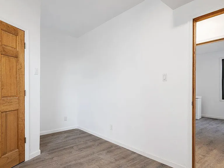 84 N Allen St #1 — Photo 17
