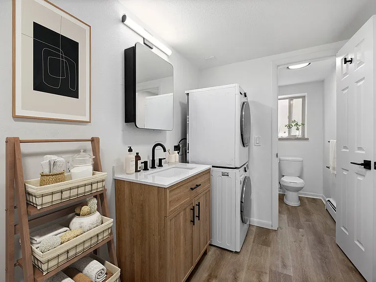 Charmel Apartments — Photo 14