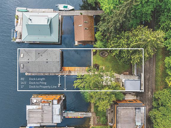 4th image of 3206 Portage Bay Pl E
