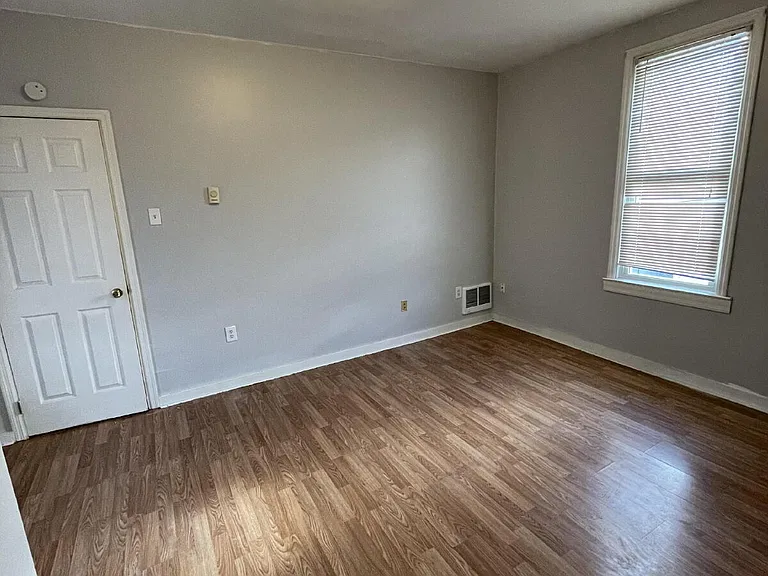 456 Woodlane Ave #2 — Photo 7