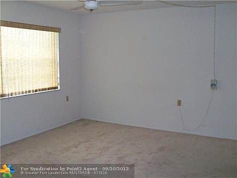 5th image of 2603 Nassau Bnd APT F2