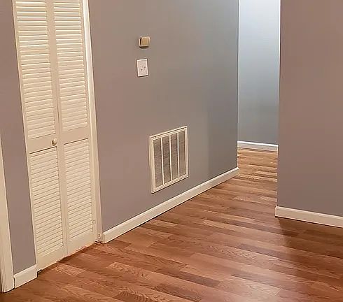 4th image of 217 N Laramie Ave #1