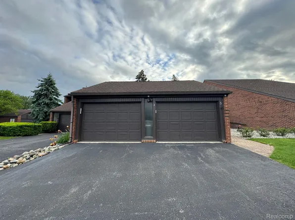 3 Colony Ln, Dearborn, MI 48120
