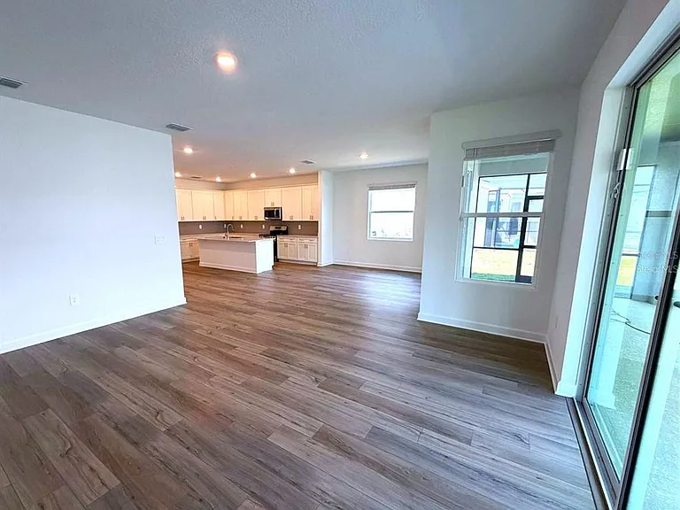 7867 Poplin St — Photo 5