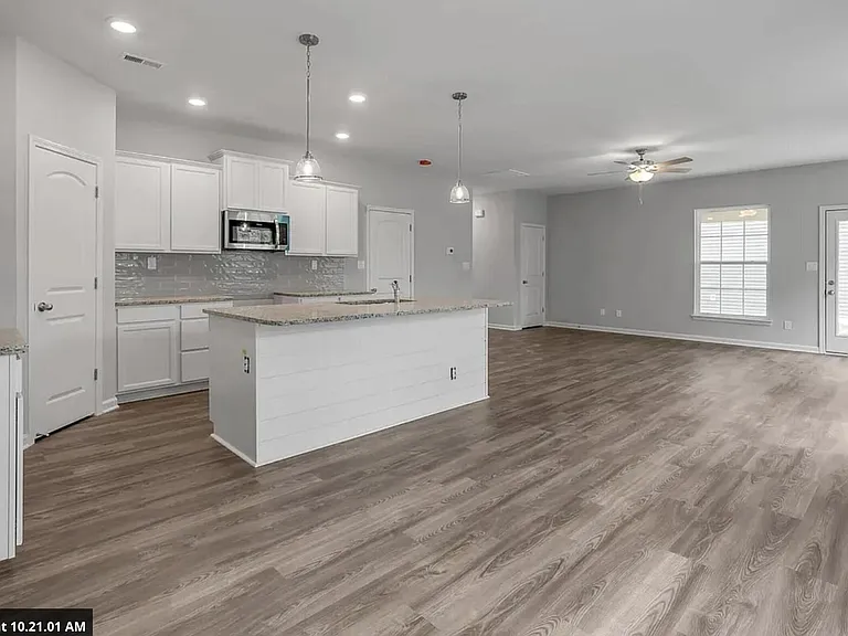 3836 Wading Creek Trl — Photo 2