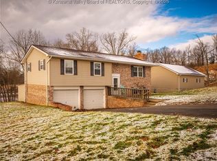 216 Santa Claus Ln, Ripley, WV 25271