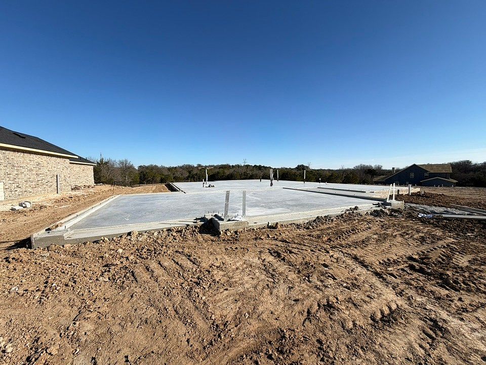 2nd image of 524 Park Side Dr