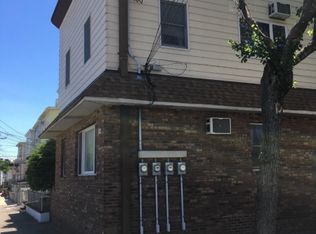 98 Lester St, Wallington, NJ 07057