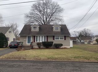 23 Riverview Cir, Little Falls, NJ 07424