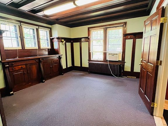 1st Floor Waiting Room