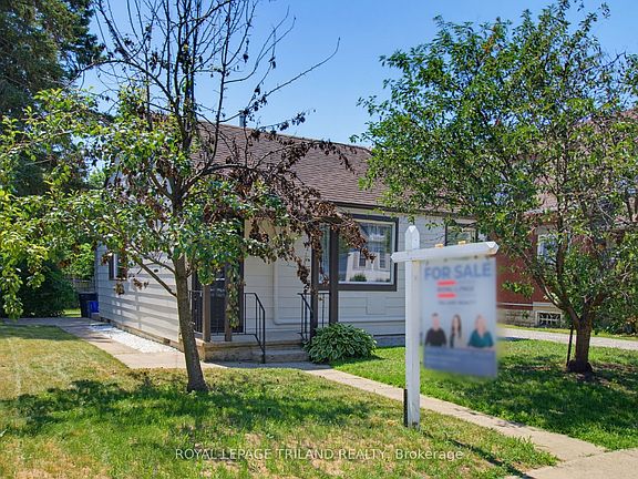2nd image of 903 Trafalgar St N