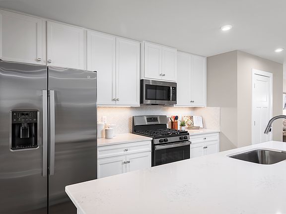 Nassau Cove with Finished Basement