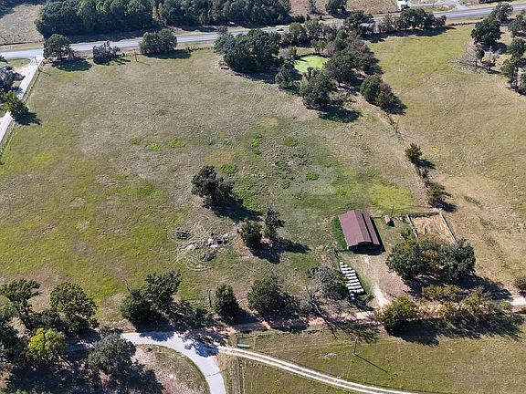 4th image of 861 County Road 3800